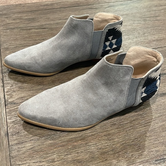 Unique Ankle Boots - Picture 4 of 8